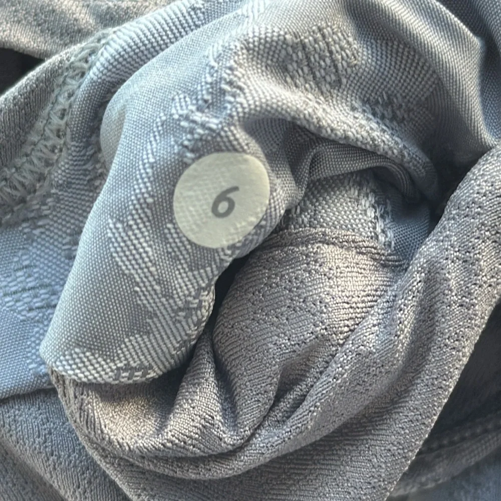 Lululemon Athletica Full Zip Run: Travel to Track Jacket in Fossil Size 6